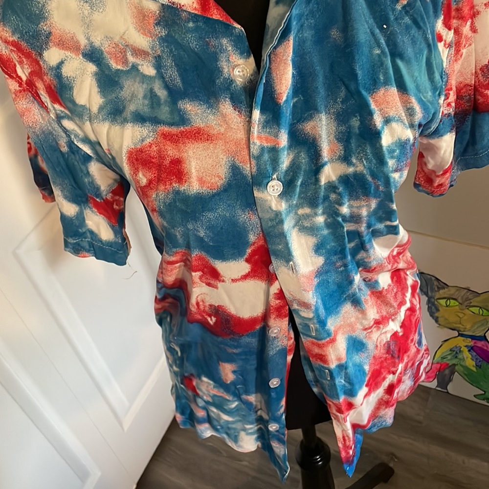 Red, white and blue button up short sleeve